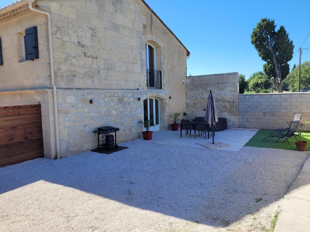 Appartement Dans Mas Provencal Arles Exteriör bild
